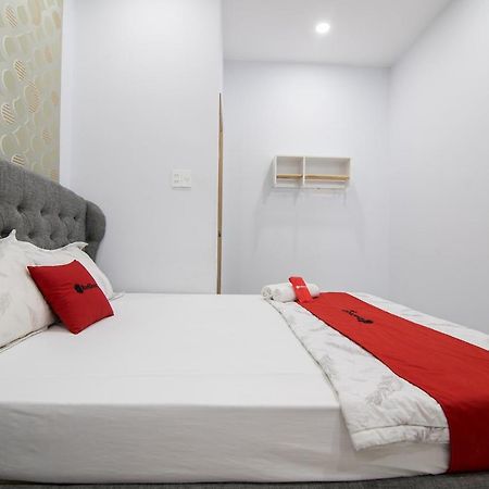 Reddoorz Near Saigon Zoo Hotel Ho Chi Minh City Bagian luar foto
