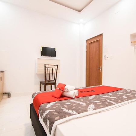 Reddoorz Near Saigon Zoo Hotel Ho Chi Minh City Bagian luar foto