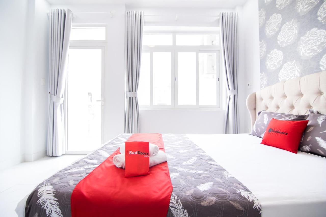 Reddoorz Near Saigon Zoo Hotel Ho Chi Minh City Bagian luar foto