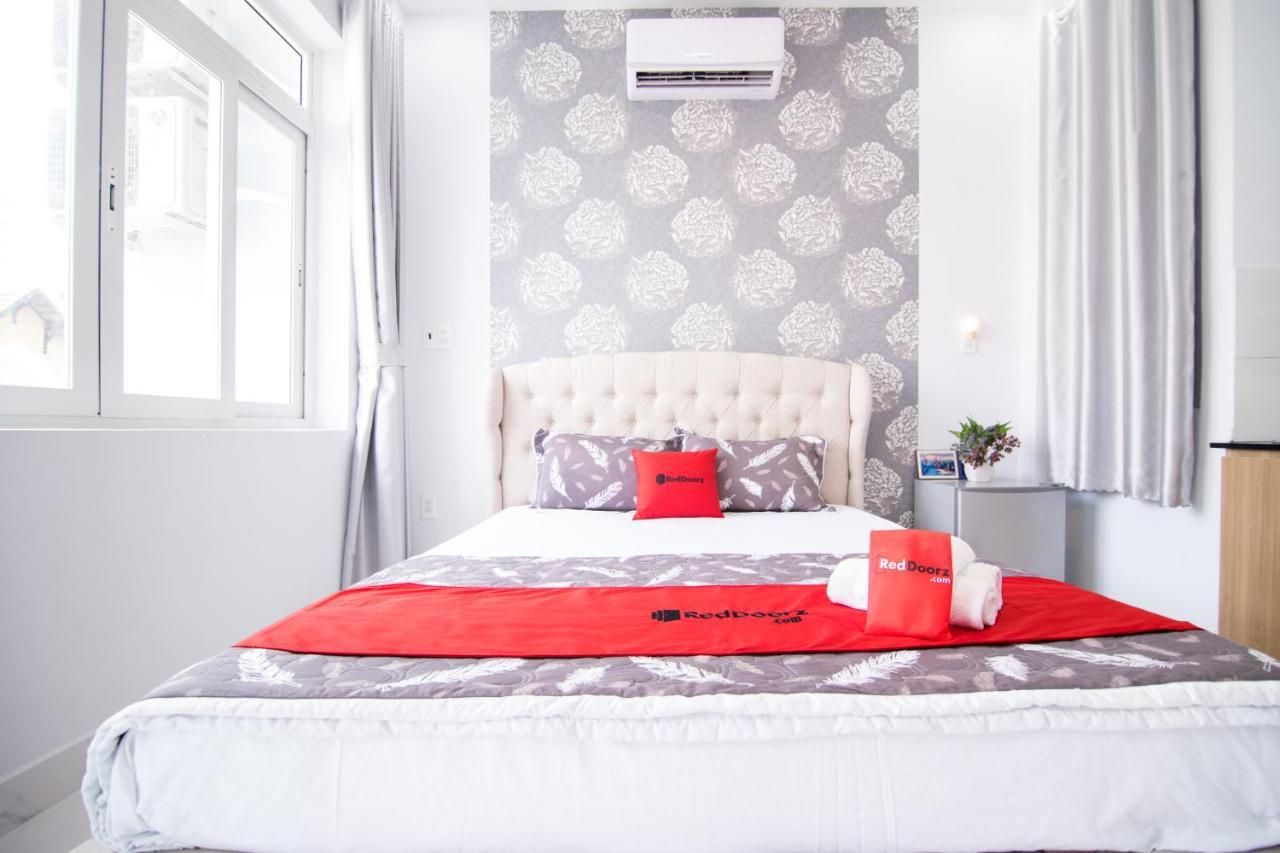 Reddoorz Near Saigon Zoo Hotel Ho Chi Minh City Bagian luar foto