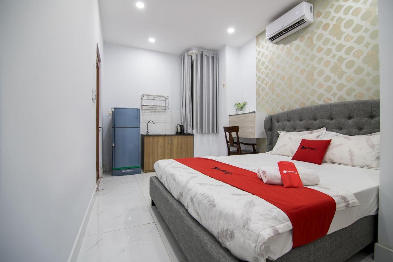 Reddoorz Near Saigon Zoo Hotel Ho Chi Minh City Bagian luar foto