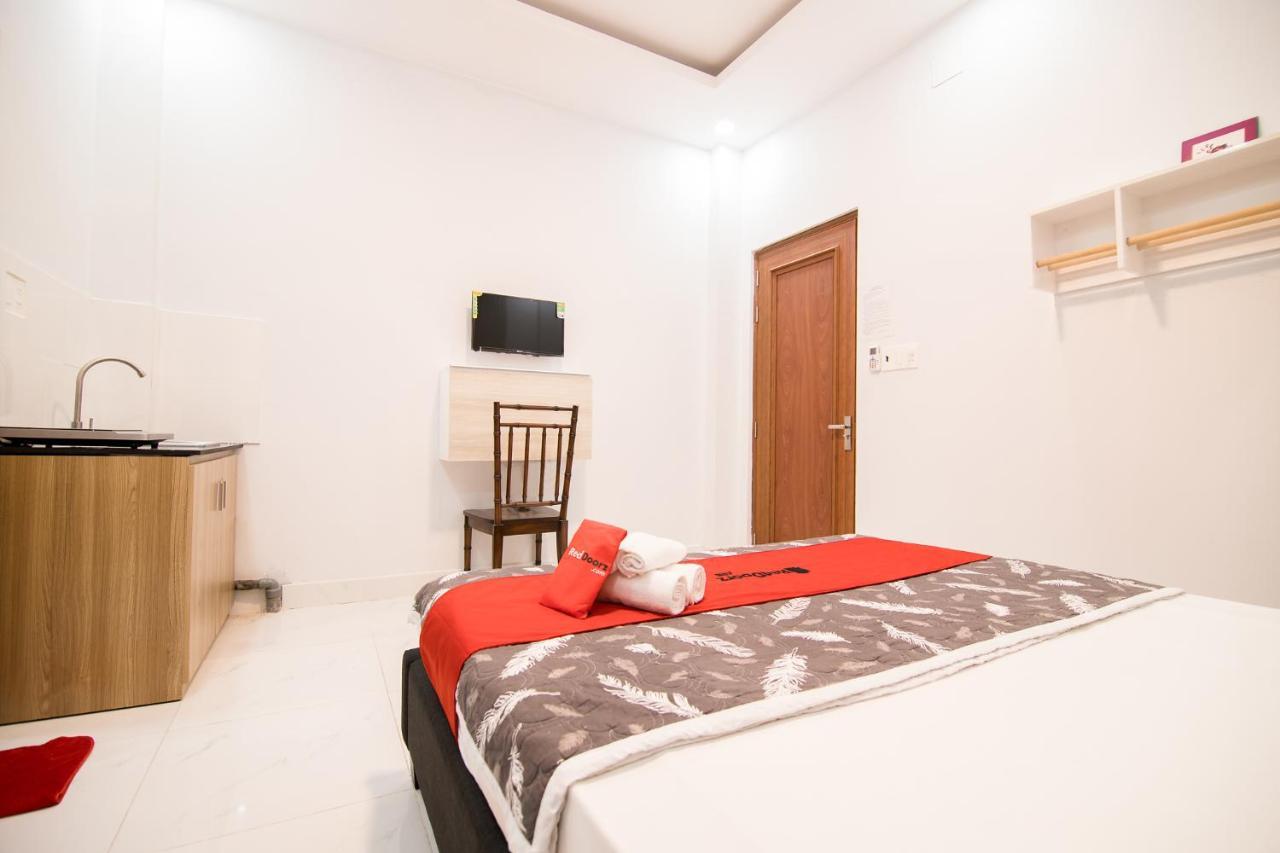 Reddoorz Near Saigon Zoo Hotel Ho Chi Minh City Bagian luar foto