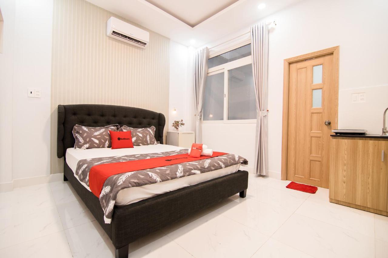 Reddoorz Near Saigon Zoo Hotel Ho Chi Minh City Bagian luar foto
