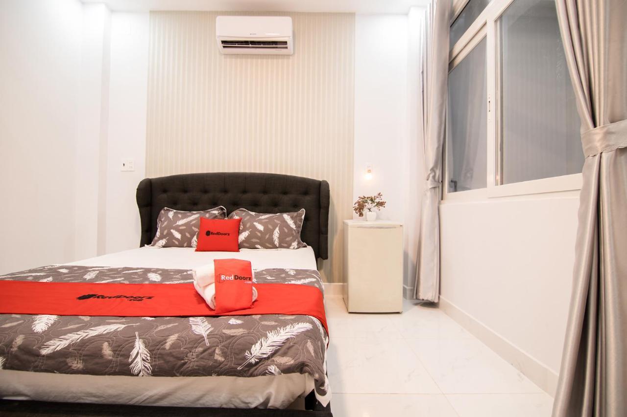 Reddoorz Near Saigon Zoo Hotel Ho Chi Minh City Bagian luar foto