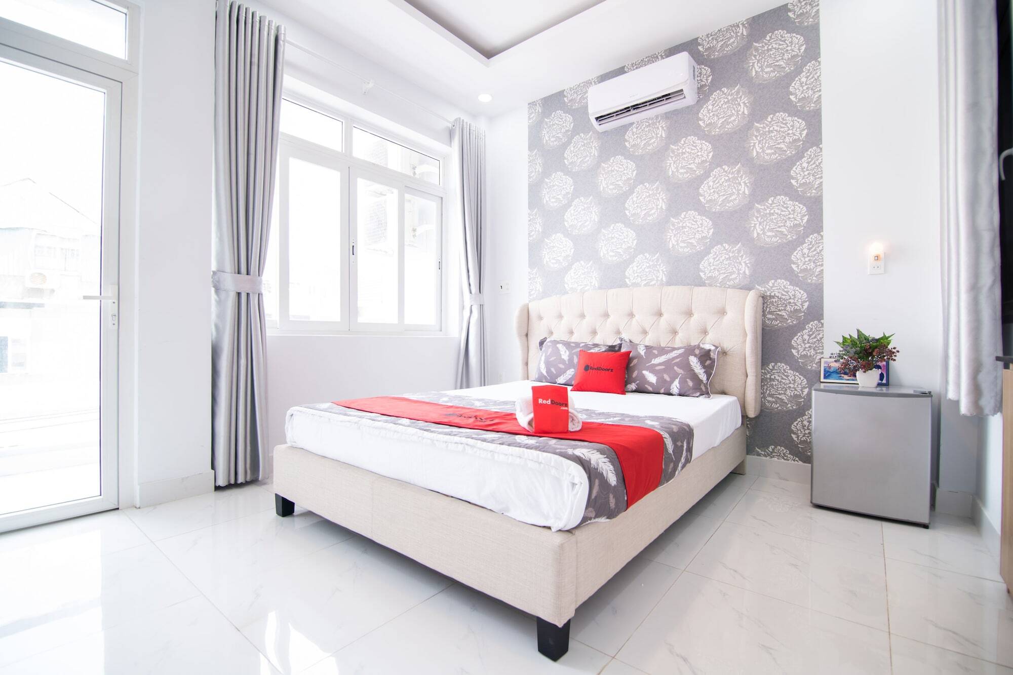 Reddoorz Near Saigon Zoo Hotel Ho Chi Minh City Bagian luar foto